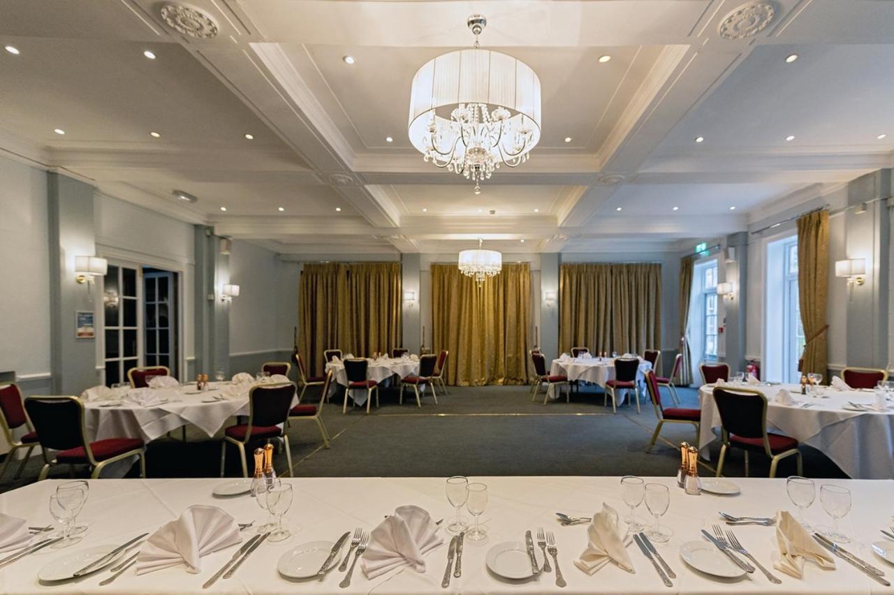 ניוברי The Chequers Hotel מראה חיצוני תמונה