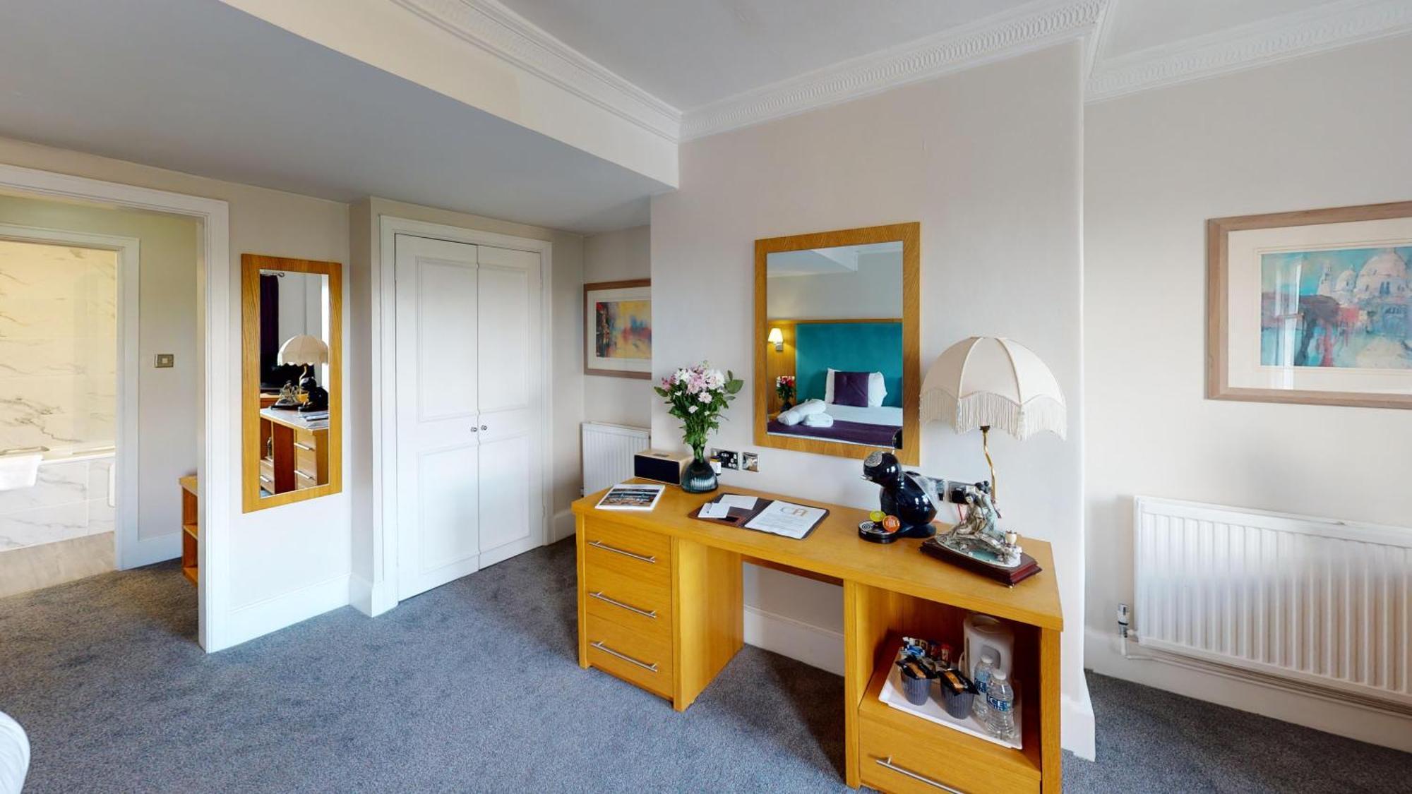 ניוברי The Chequers Hotel מראה חיצוני תמונה